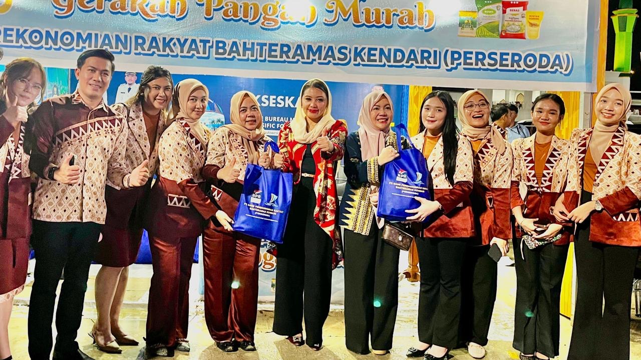 Dua Senator RI Belanja Sembako di BPR Bahteramas Kendari untuk Masyarakat