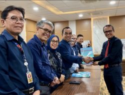 Dr Muliddin Resmi Daftar Pilrek UHO, Andalkan Pengalaman Dua Dekade di Dunia Kampus