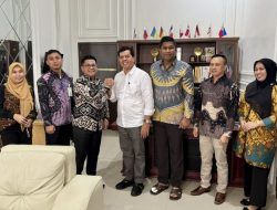 30 Mahasiswa Unsultra Terima Beasiswa Sawit, BSI Beri Perlindungan Asuransi