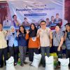 Bulog Sultra Bersama Jaelani Salurkan Bantuan 20,3 Ton Beras di Kelurahan Baruga